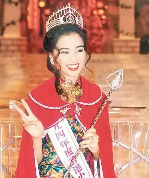 港姐冠军开餐厅被讨债！不做豪门少奶奶、做生意的港姐都怎样了？