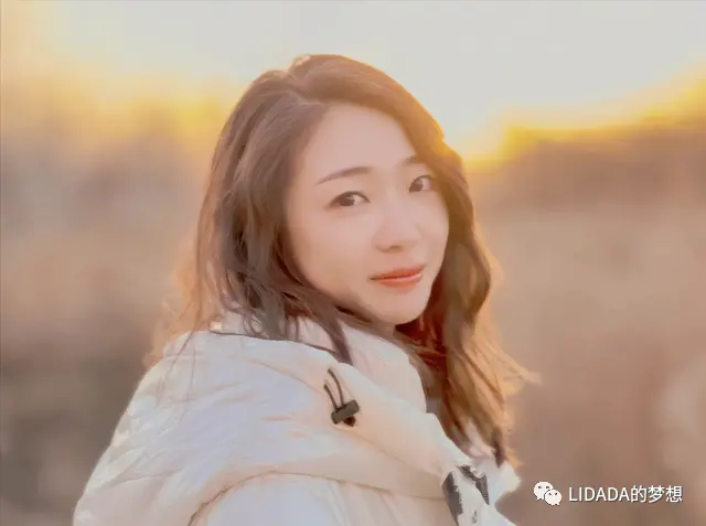 她，出道23年，哭戏一绝，事业当红时出国留学，如今归来成大美女