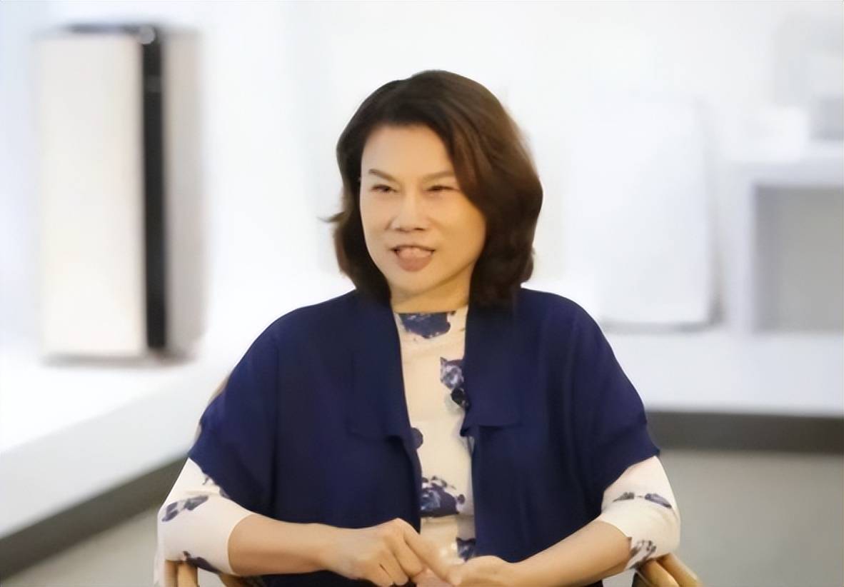 原创
            董明珠、俞敏洪，你们口不言钱的样子真的好丑