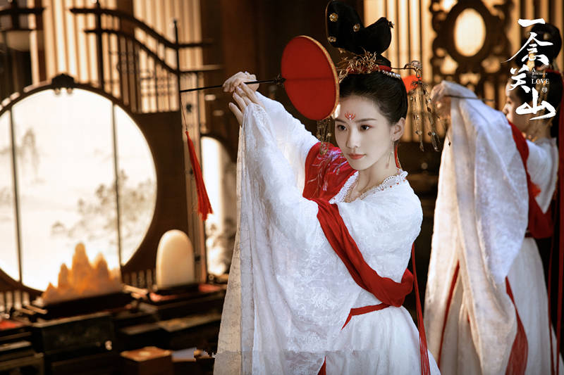 原创            《一念关山》首播，剧情缺主线，故事不勾人，但刘诗诗确实古装美
