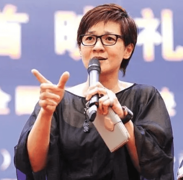 原创            柯以敏回应李炮儿事件：是剧本，好声音节目组安排的，没想收学生