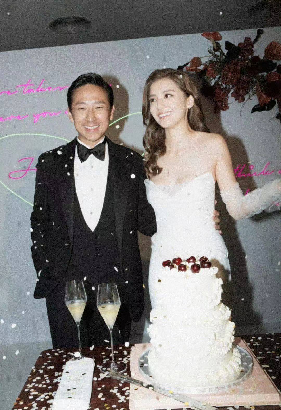 原创
            施伯雄吴千语官宣领证，称女方是灵魂伴侣，王彦霖艾佳妮送祝福