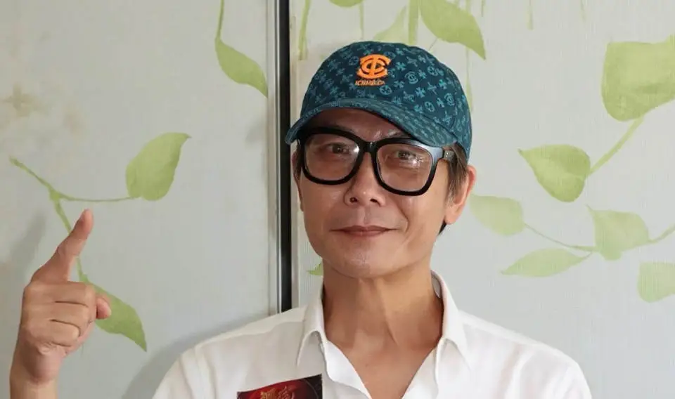 香港知名男星暴瘦40斤，患流感不想吃饭，与妻子超10年无夫妻生活