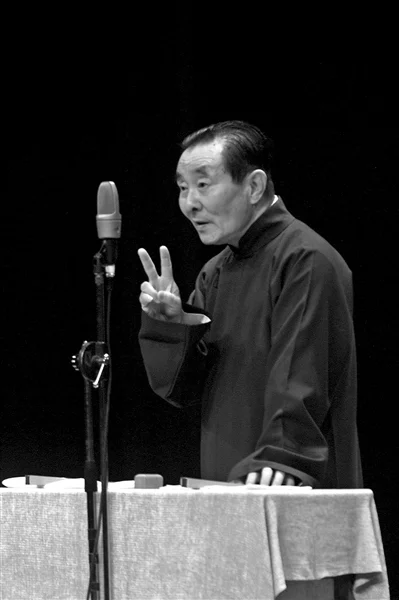 相声表演艺术家陈涌泉去世