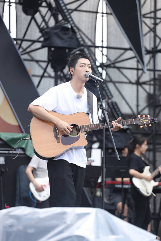 原创            《浔风赤子心》定档，2013届快男重聚，但冠军华晨宇没来