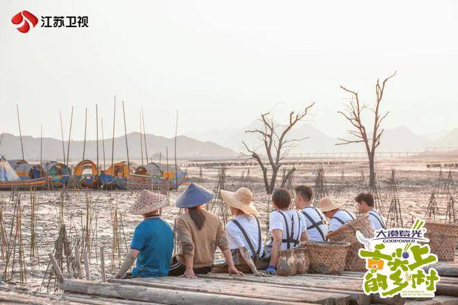 《舌尖上的乡村》全员捕捞大黄鱼，吴奇隆姜妍开启厨王争霸赛