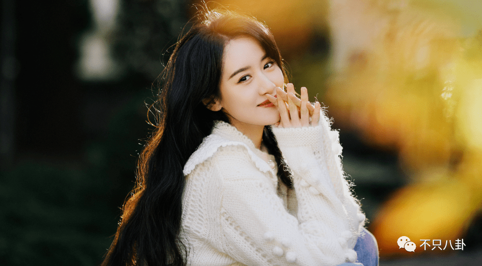 原创
            蒋依依事业好不容易有点起色就塌房了？还有机会翻身吗？