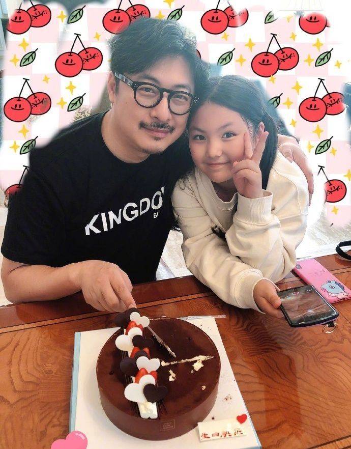 原创
            李湘王诗龄吃人均600元高级餐厅！王诗龄与照片差异大，李湘富态