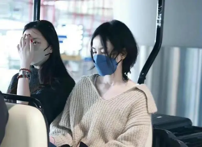 张柏芝惊传入院！已3个月未露面，曝其大儿子热恋46岁女教练