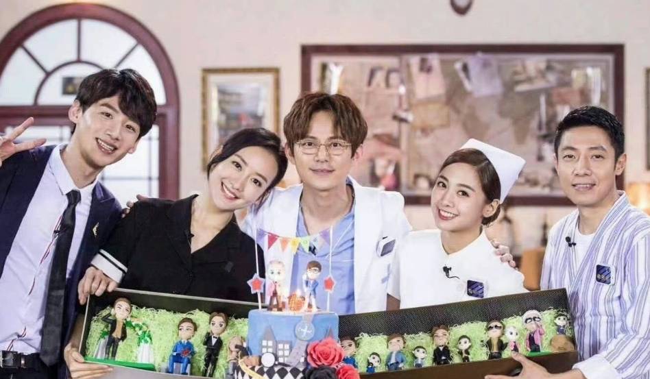 原创            芒果台出手！推出《向往的生活》焕新季，何炅黄磊全员退出概率大