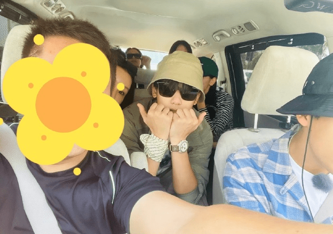 原创            花少5司机曝光车内合照，热巴有亲和力，秦岚温柔，秦海璐没架子