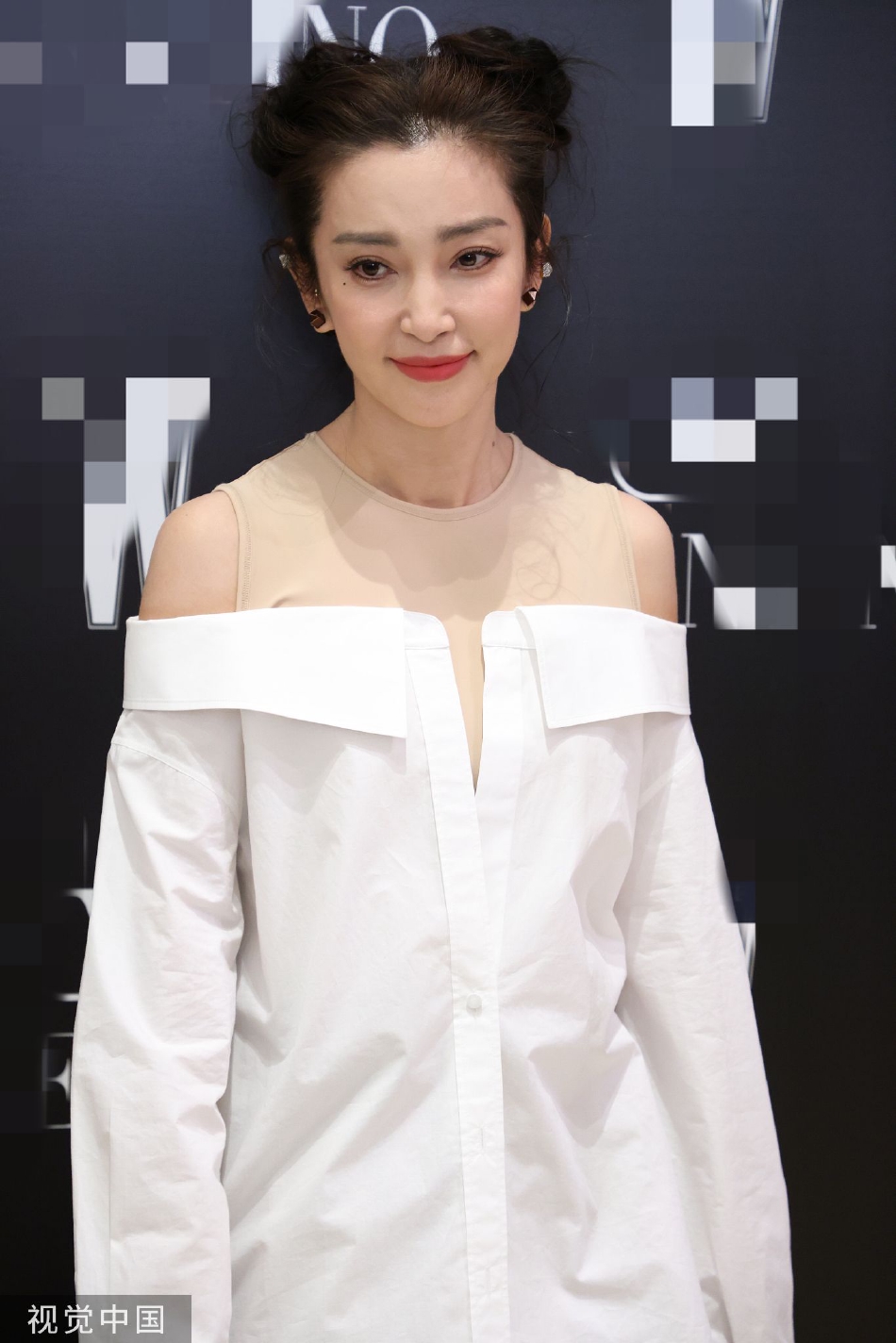李冰冰奚梦瑶活动同台 两人面容精致状态好生图也抗打