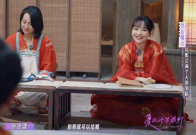 原创            看了朱丹和金莎，才知道可爱女人和成熟女人的区别，不只是看脸！
