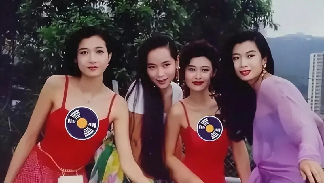 香港小姐风月片的鼻祖 邱月清，终究还是火不过叶玉卿