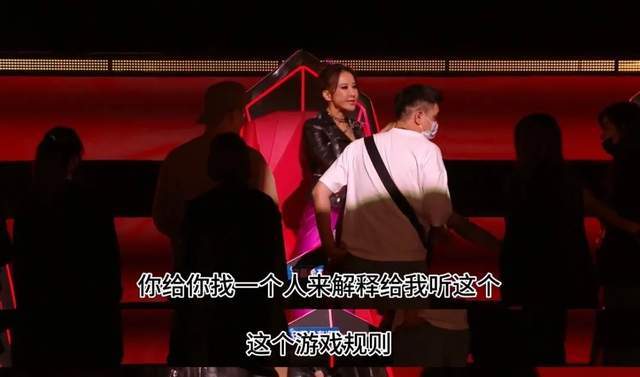 原创            安慕希主播就李玟事件发声，怒骂网友是“跟风狗”，情商低惹众怒