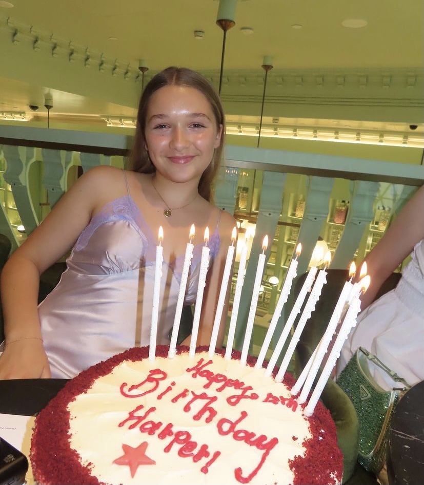 贝克汉姆一家为小七庆12岁生日 维多利亚晒女儿合照好温馨