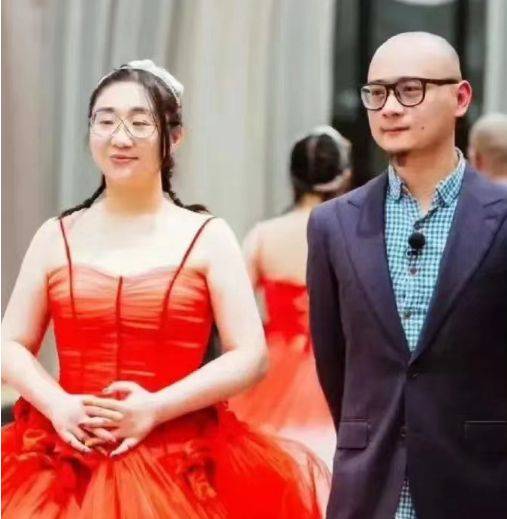 原创            傅首尔老刘要离婚?女方节目上吐槽老公不给面子，有钱就有话语权