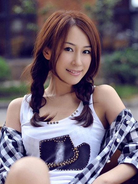 李艾佳